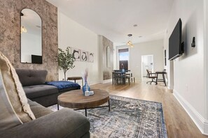 TV connectée, espaces bureaux