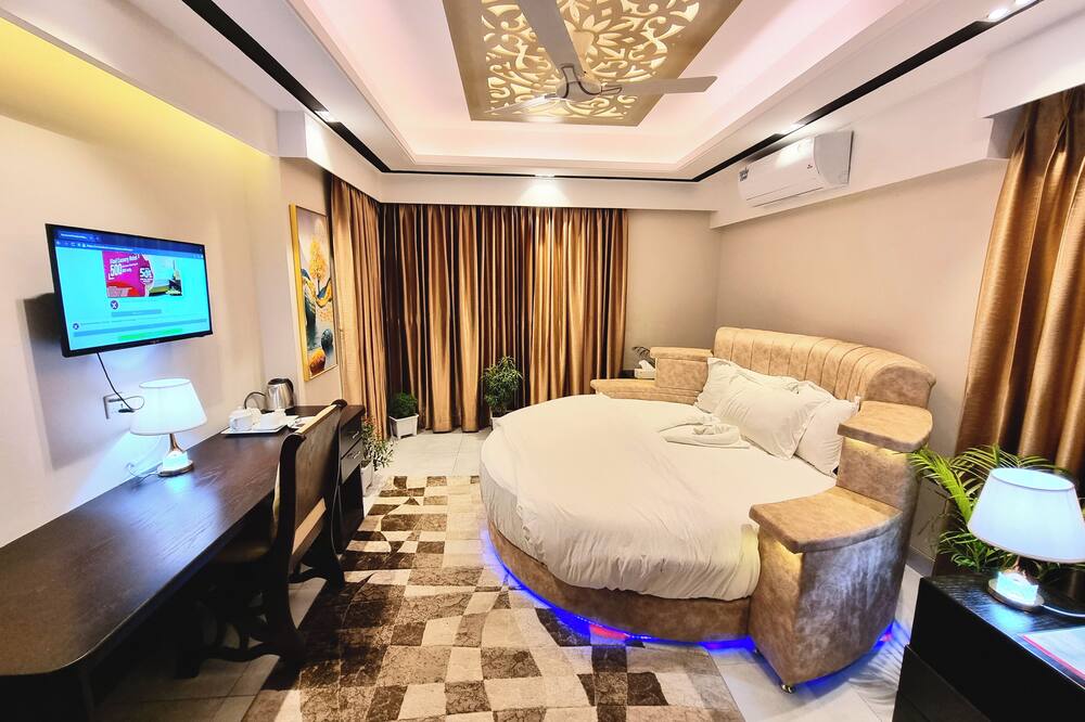 Xpressmall Hotels & Resorts