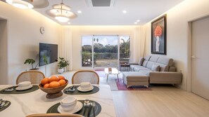 Basic Room, 2 Bedrooms (Dockchae(Jacuzzi)) | 2 bedrooms, free WiFi - Jeju Stay Rowoon Dockchae Pension (Jeju City)