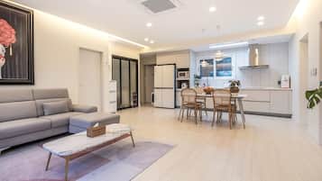 Kamar Basic, 2 kamar tidur (Dockchae(Jacuzzi)) | 2 kamar tidur dan Wi-Fi gratis