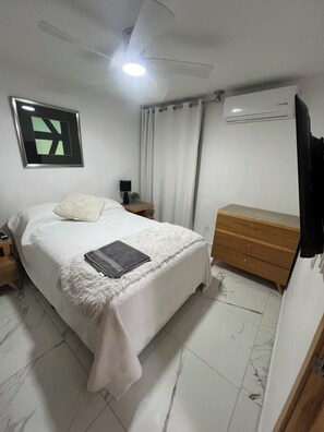 2 quartos, ferros/tábuas de passar roupa, Wi-Fi de cortesia