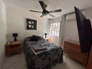 2 chambres, fer et planche à repasser, Wi-Fi gratuit, draps fournis