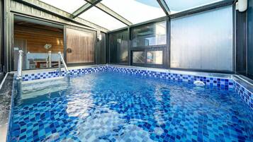 Basic Room, 3 Bedrooms (olive) | 3 bedrooms, free WiFi