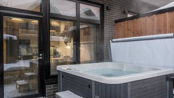 Idromassaggio all'aperto