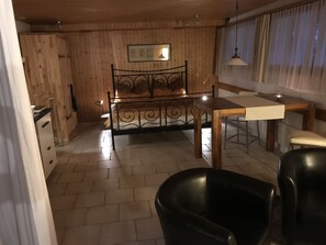1 bedroom, WiFi, bed sheets - Tor zum Kandertal in 3711 Mülenen am Niesen / Berner Oberland (Reichenbach im Kandertal)