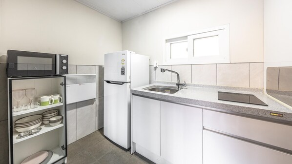 1 개의 침실, 무료 WiFi