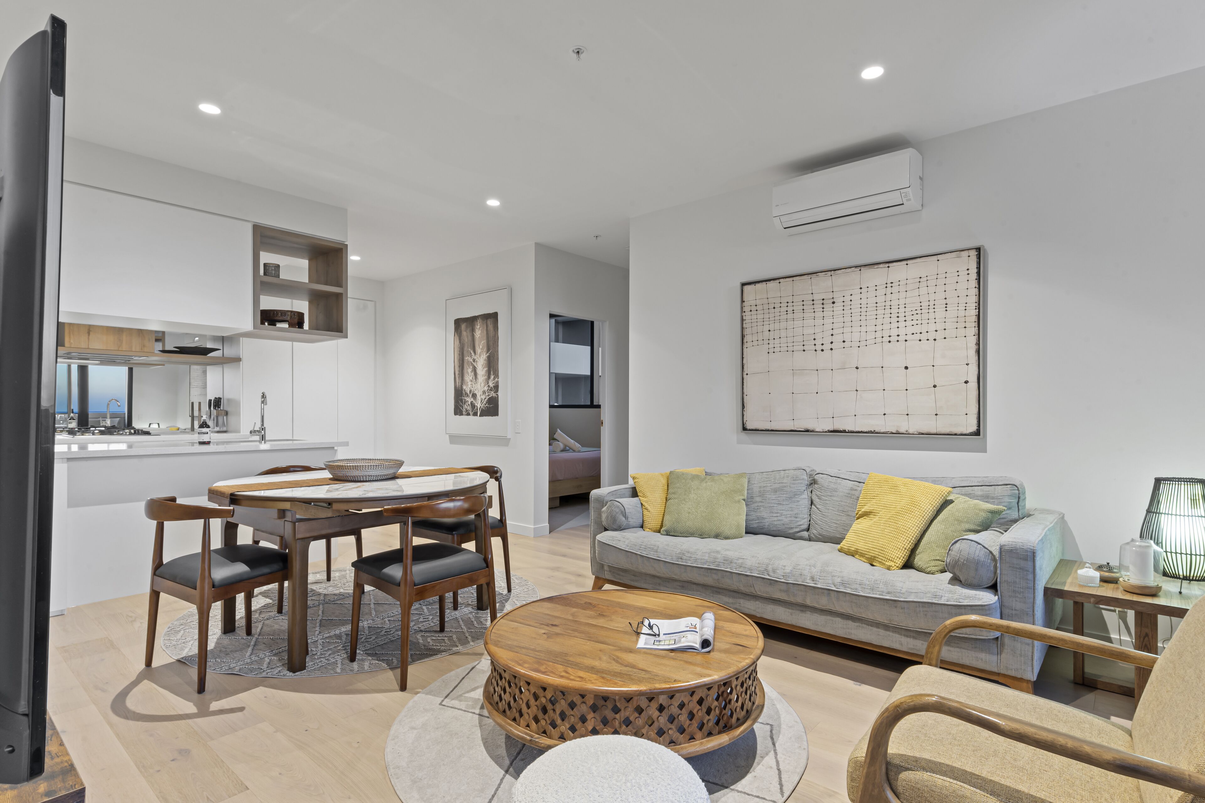 Zi Apartments - Balcony, Bayview, Sauna, Steam Room & Pool - St. Kilda
