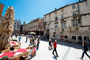 Ristorazione all'aperto