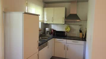 Frigorifero, lavastoviglie, macchina per tè/caffè, bollitore elettrico