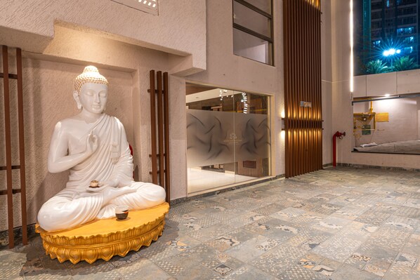 Property entrance - Treebo Premium Heritage Grand, Thane (Thane)