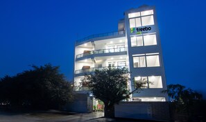Exterior - Treebo Fortune Home Expressway (Noida)