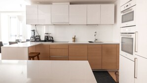 Deluxe Apartment | Private kitchen