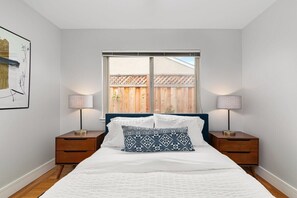 3 chambres, bureau, fer et planche à repasser, Wi-Fi gratuit