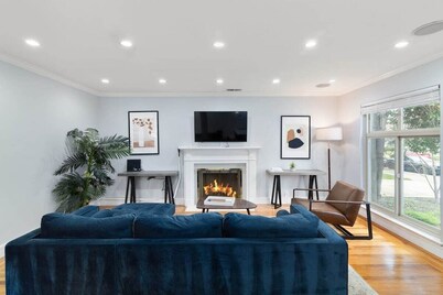 @ Marbella Lane-Cozy 3BR Home 12-Min to Levi's