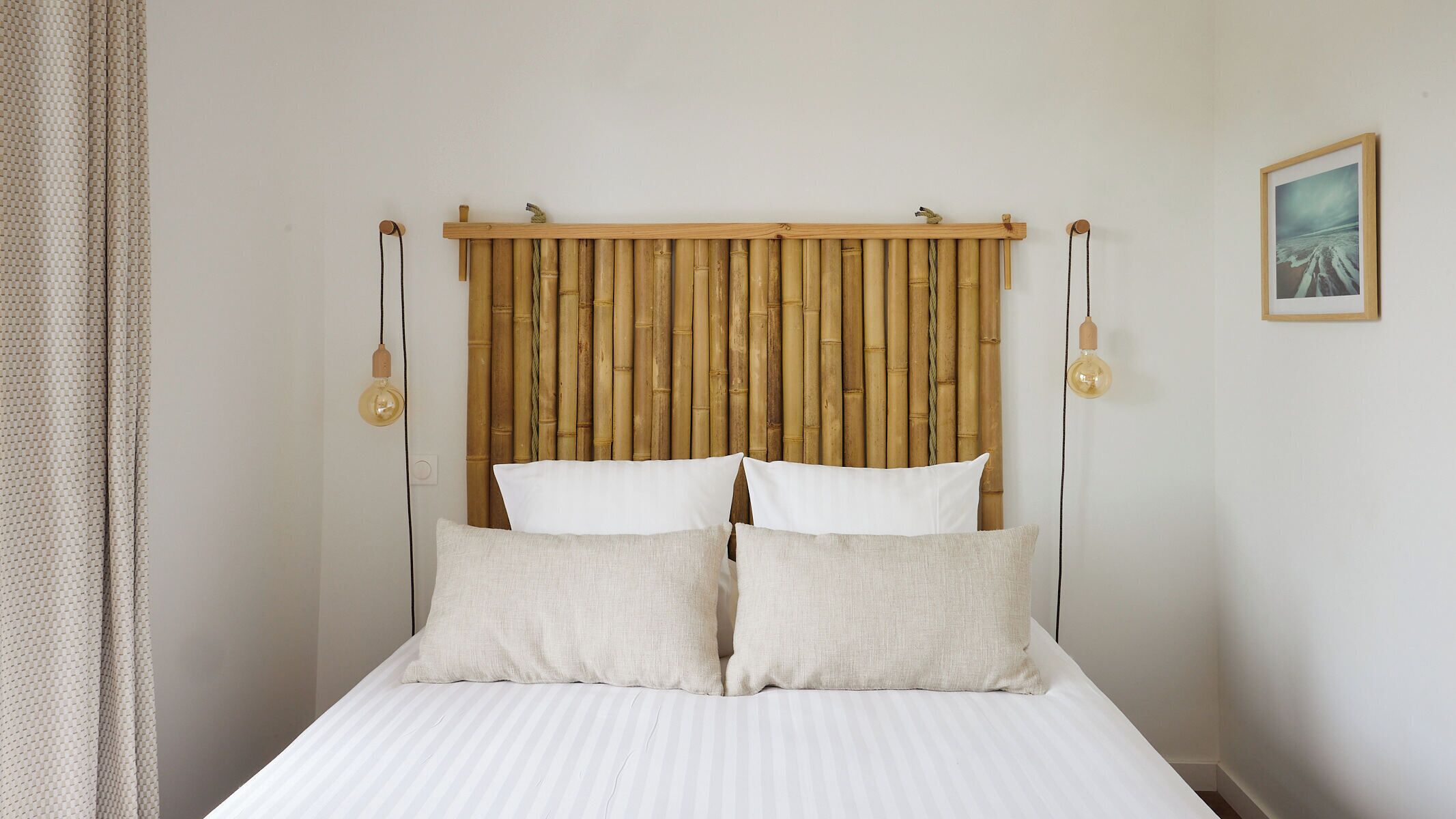 Apartemen Standar | Seprai premium dan didekorasi berbeda-beda