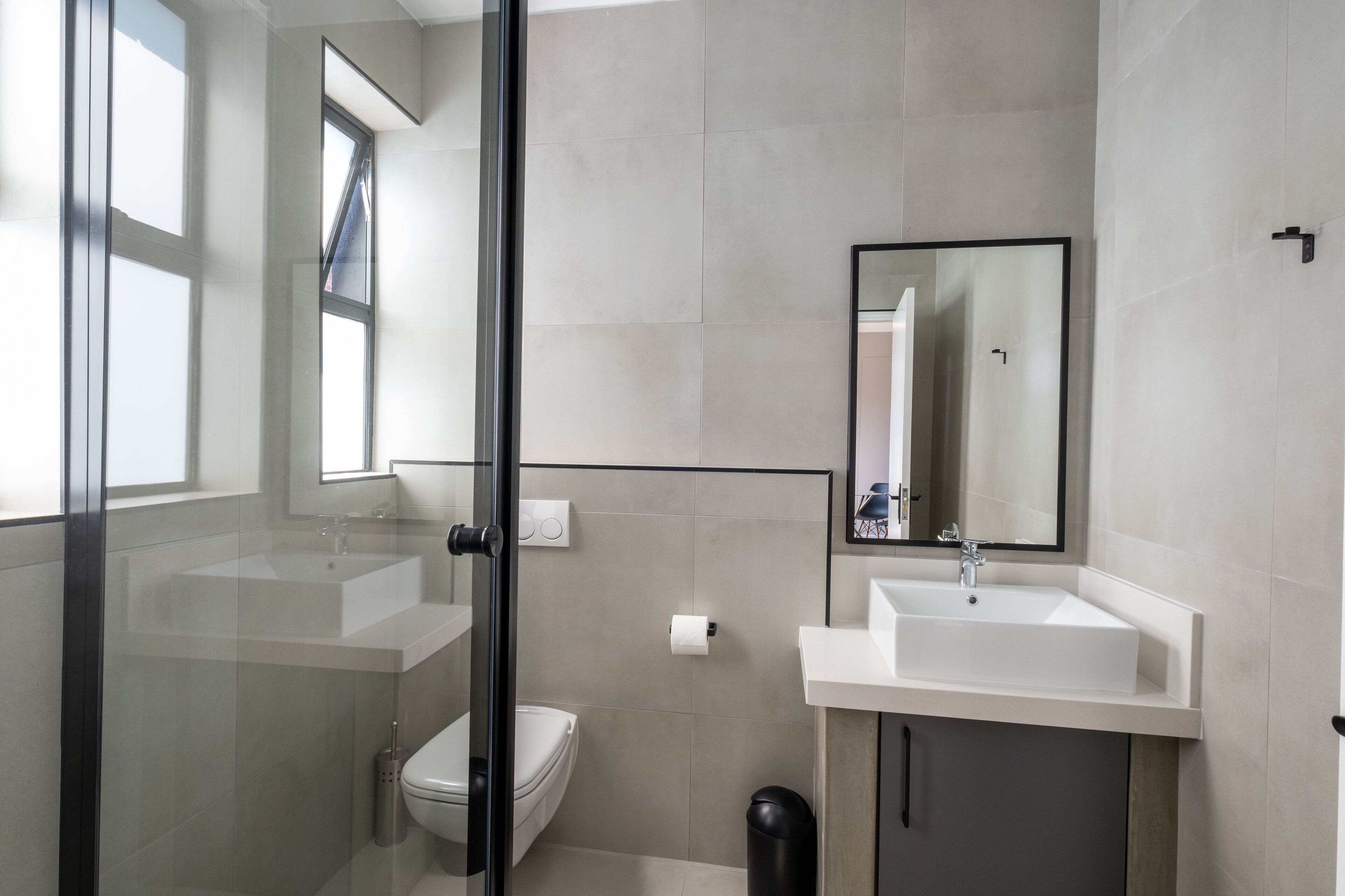 Foto - Inn & Out Plus Rosebank