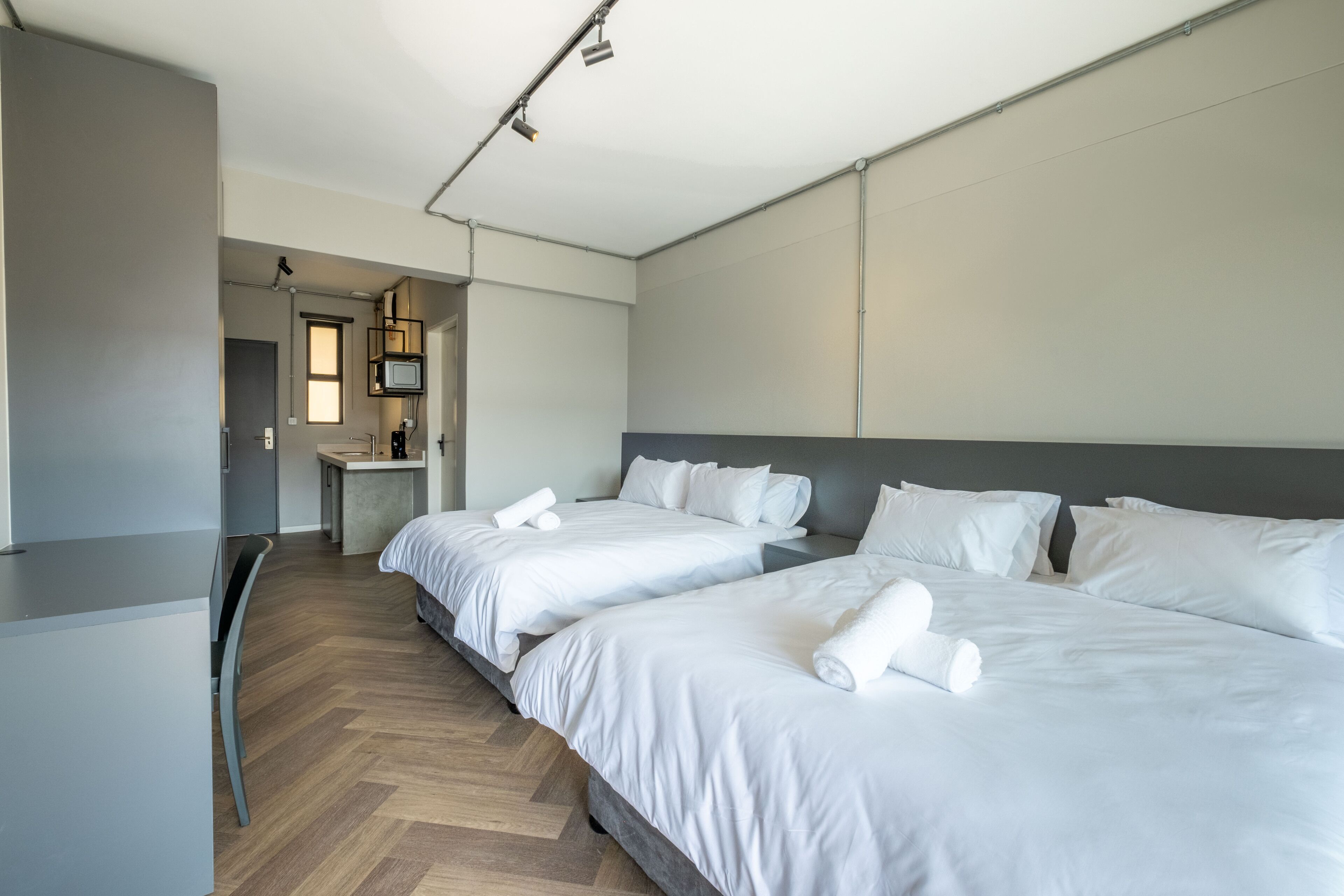 Foto - Inn & Out Plus Rosebank