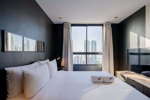 1 chambre, bureau, fer et planche à repasser, Wi-Fi