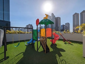 Children’s area - w *| Positioned 1BR w/ Beautiful View in Calle 50 (Panamá)