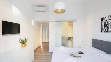 1 chambre, fer et planche Ă repasser, Wi-Fi, draps fournis