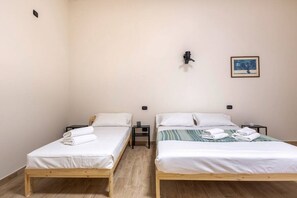 1 bedroom, WiFi, bed sheets