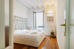 2 bedrooms, iron/ironing board, WiFi, bed sheets - Easylife - Private house with garden in Nolo (Milano)