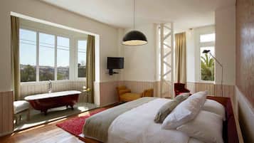 ์ฃผ๋์ด๋ฃธ | ๊ณ ๊ธ ์นจ๊ตฌ, ์ค๋ฆฌ/๊ฑฐ์ํธ ์ด๋ถ, ํ๋ก์ฐํ ์นจ๋, ๊ฐ์ค ๋ด ๊ธ๊ณ