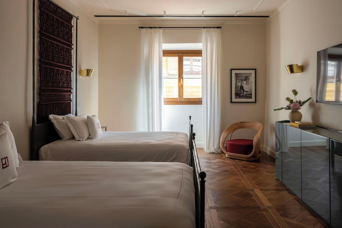 Standaard suite | 1 slaapkamer, luxe beddengoed, een minibar, een kluis op de kamer