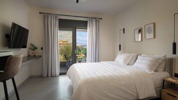 Basic Apartment | 1 bedroom, soundproofing, free WiFi