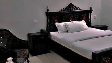 Quarto solteiro | Wi-Fi de cortesia, roupa de cama