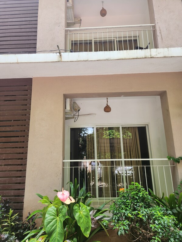 Balcony - Vila Do Flor Goa (Assagao)