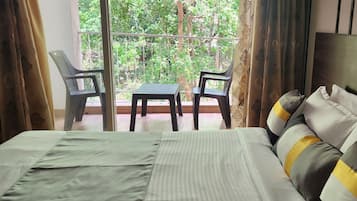 豪華客房, 陽台 | 1 間臥室、免費無線上網、床單