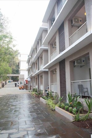 Front of property - Vila Do Flor Goa (Assagao)