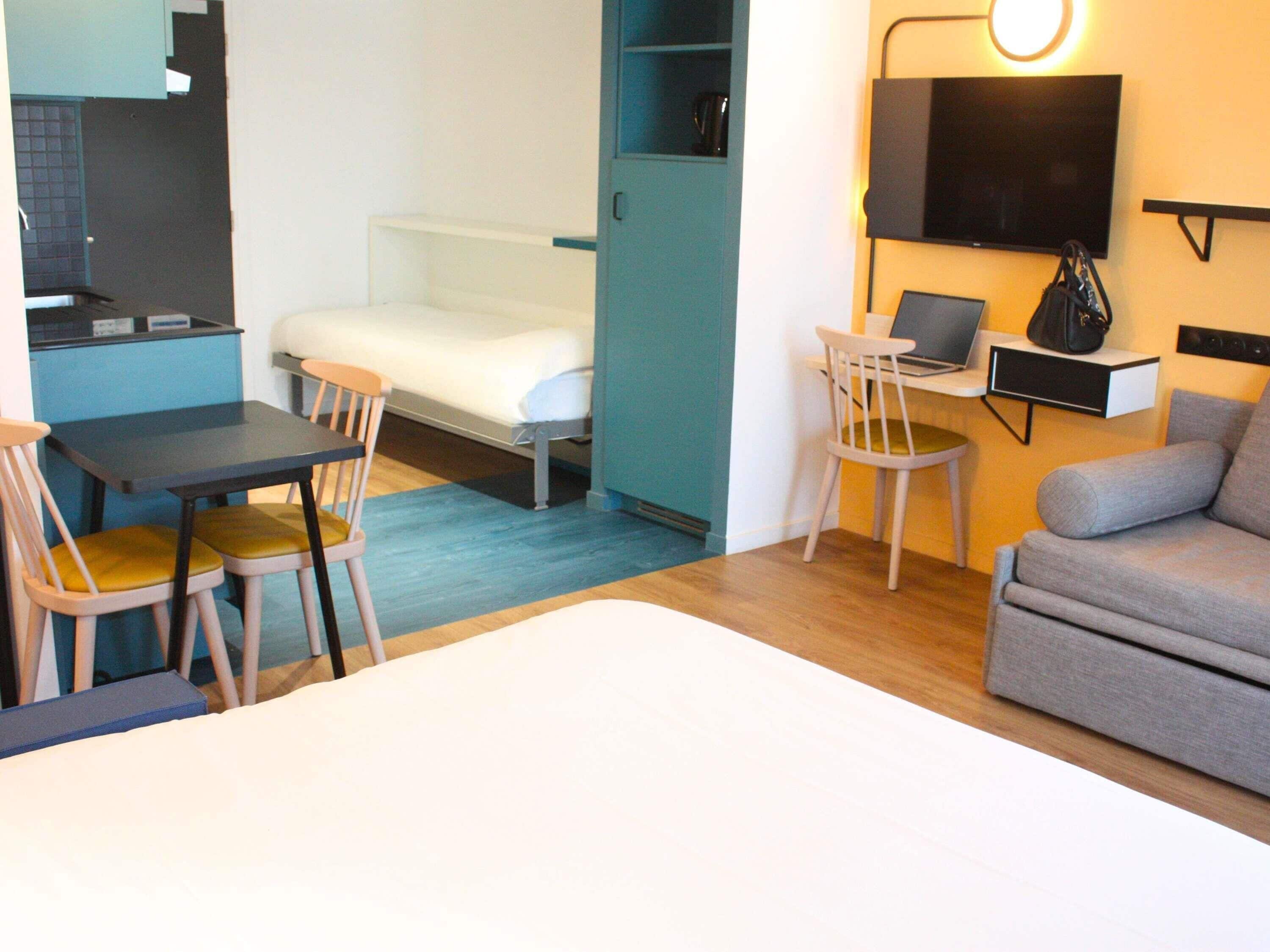 Studio, Multiple Beds