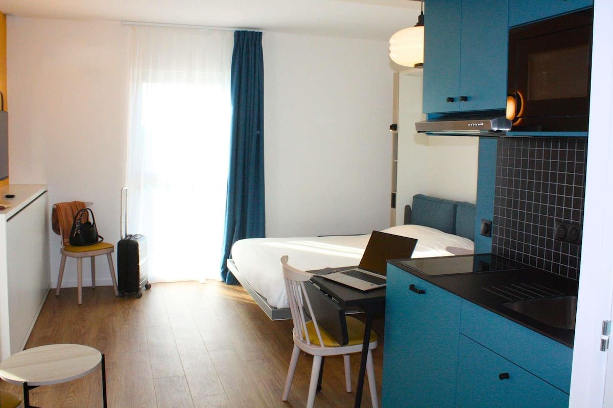 Apartment, 1 Bedroom | Premium bedding, blackout drapes, soundproofing, iron/ironing board