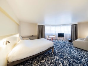 Desk, blackout curtains, soundproofing, free WiFi - Greet Hotel Paris 13 Porte D'Italie (Le Kremlin-Bicetre)