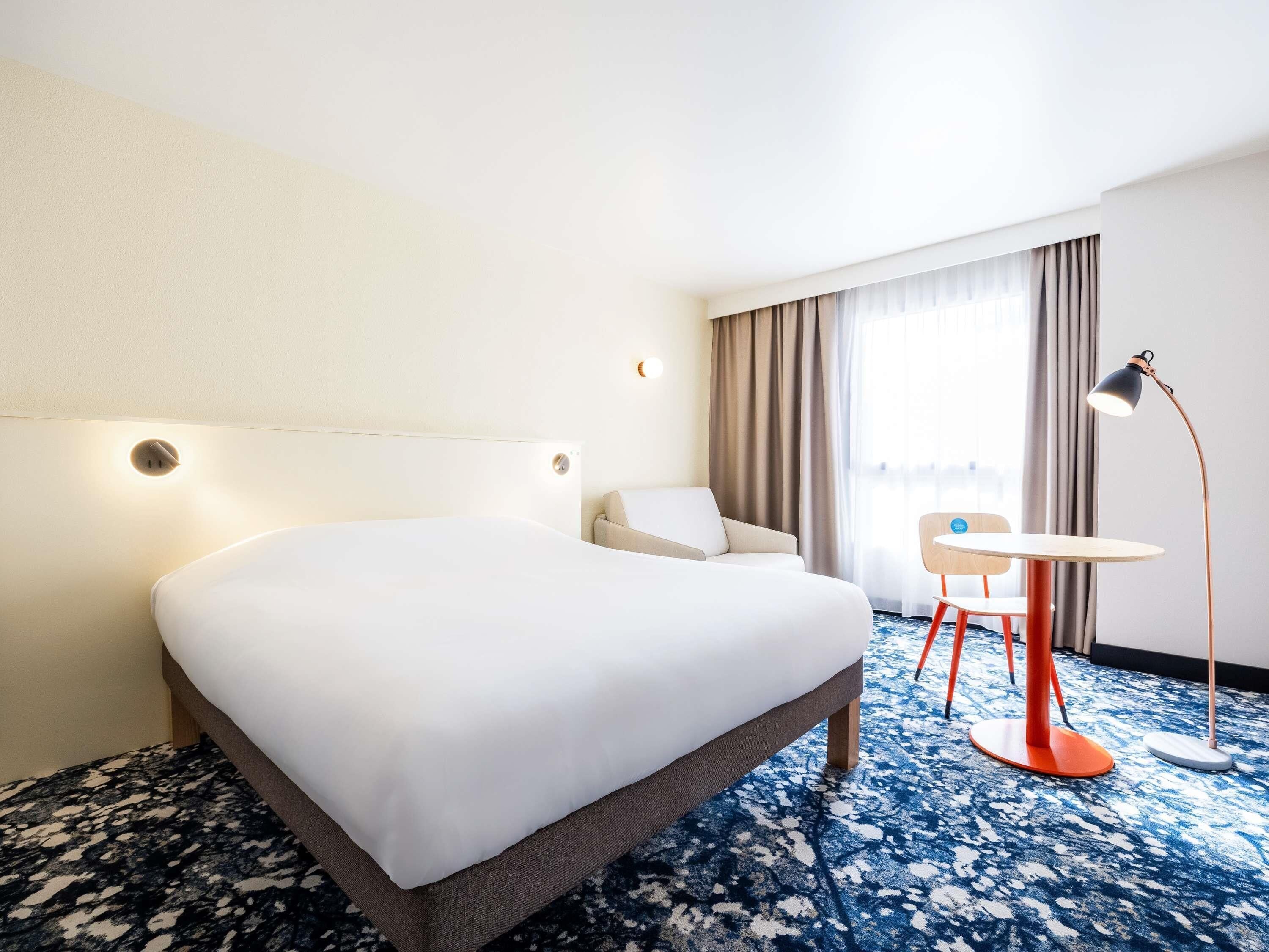 Rom, 1 dobbeltseng med sovesofa | Skrivebord, blendingsgardiner, lydisolert og wi-fi (inkludert)