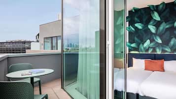 Quarto standard, 2 camas de solteiro | Roupas de cama premium, individualmente decorados, cortinas blackout