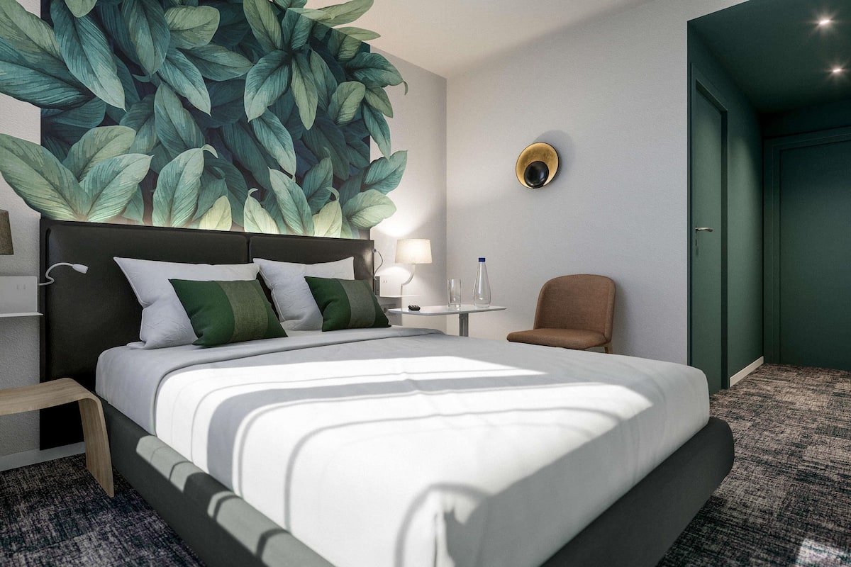 Rom – standard, 2 dobbeltsenger | Sengetøy av topp kvalitet, individuelt dekorert og blendingsgardiner