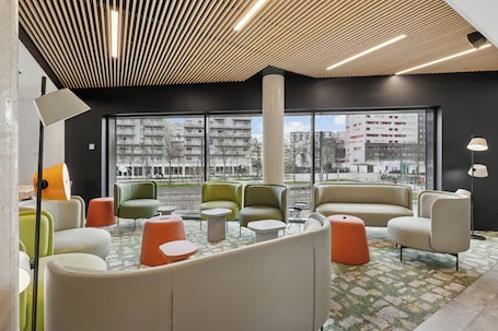 Colazione continentale inclusa, servita tutte le mattine . Ibis Styles Bezons Paris La Défense (Opening March 2024)