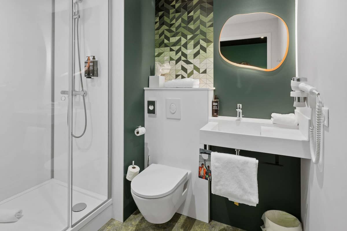 Literie de qualité supérieure, décoration personnalisée