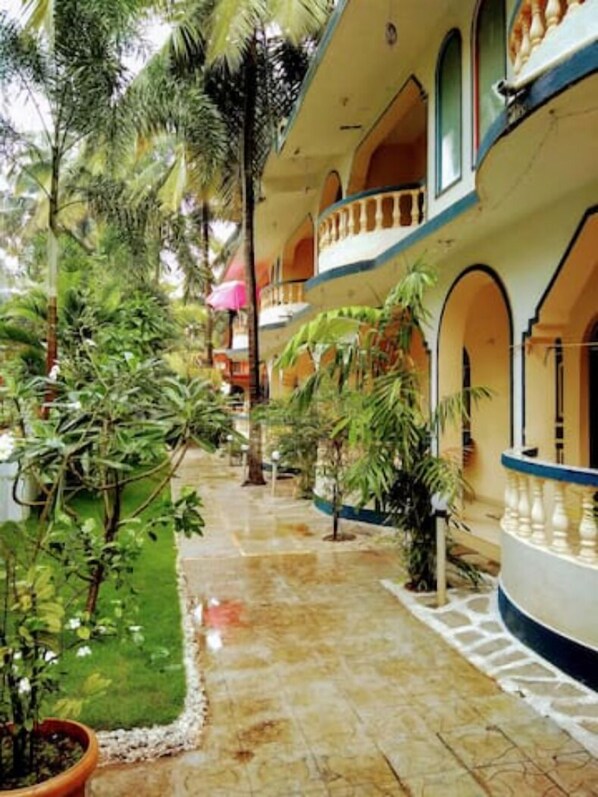 Front of property - Casa Domingos Guest House (Calangute)