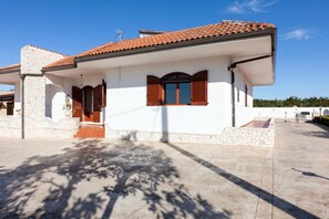 Villa familiar, varias habitaciones (Tenuta San Cassiano With Garden And) | Exterior