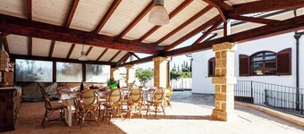 Tenuta San Cassiano with garden and pool