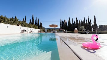 Villa familiar, varias habitaciones (Tenuta San Cassiano With Garden And) | Alberca | Alberca al aire libre por temporada