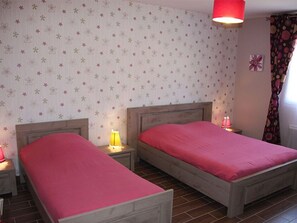 2 bedrooms, free WiFi, bed sheets