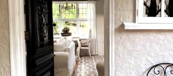 ONE WEE COTTAGE - boutique country bliss in the Yarra Valley