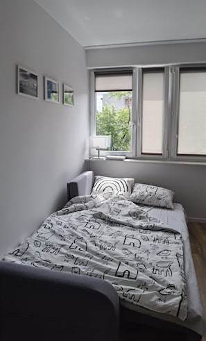 1 chambre, fer et planche à repasser, Wi-Fi, draps fournis