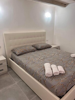 2 Schlafzimmer, Bügeleisen/Bügelbrett, kostenloses WLAN, Bettwäsche