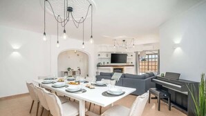 Interior - Spacious House | Terrace & Pool by Host Wise (Lagoa)
